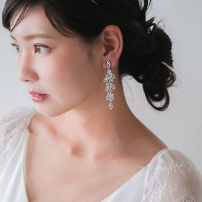 【ピアス】ジルコニア ビジュー ブライダル シルバー w41-pe129【結婚式 ピアス イヤリング】