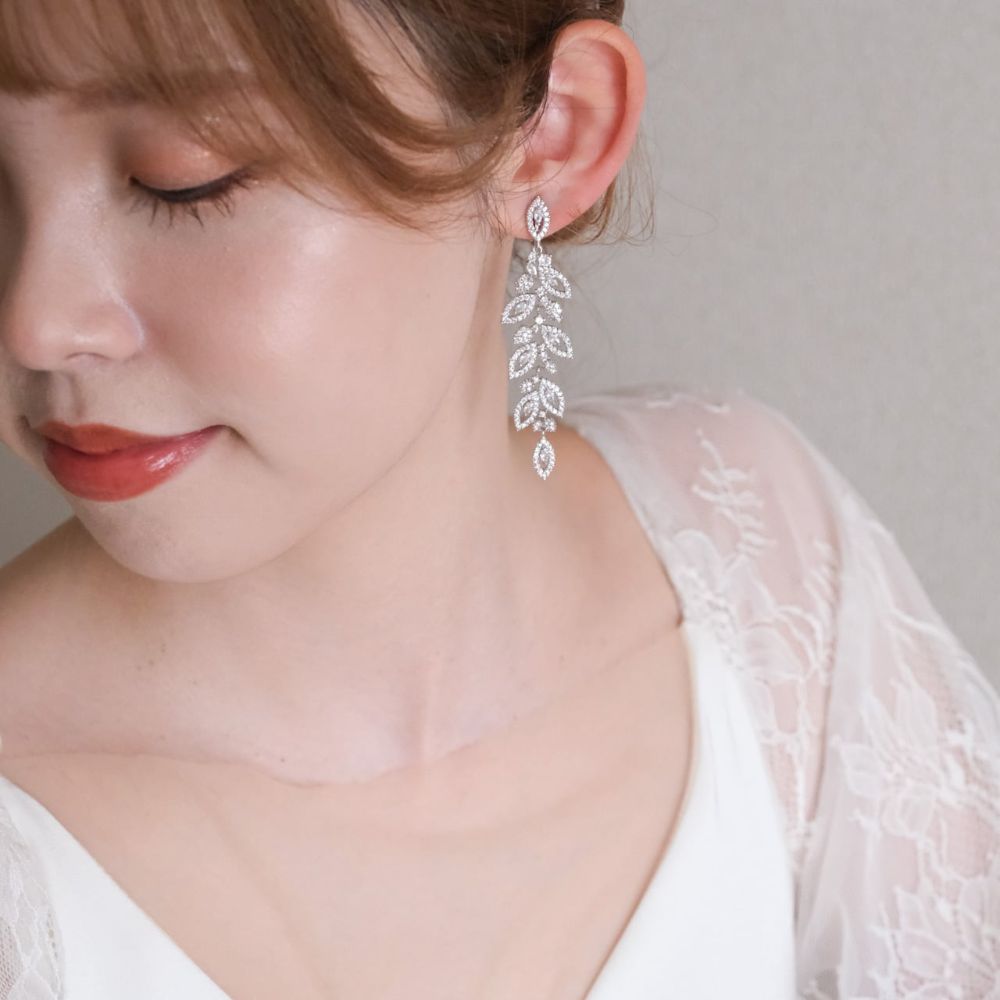 【ピアス】ジルコニア ビジュー ブライダル シルバー w41-pe129【結婚式 ピアス イヤリング】