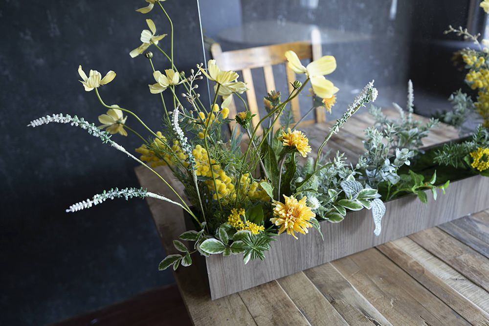 【アーティフィシャルフラワー 】卓上アクリルパーテーション イエロー 関東配送限定 【結婚式 ウェルカムボード】