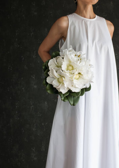 【造花】Elegant-Modern マグノリアのクラッチブーケ 【結婚式 フラワー 造花 ブーケ ブートニア】