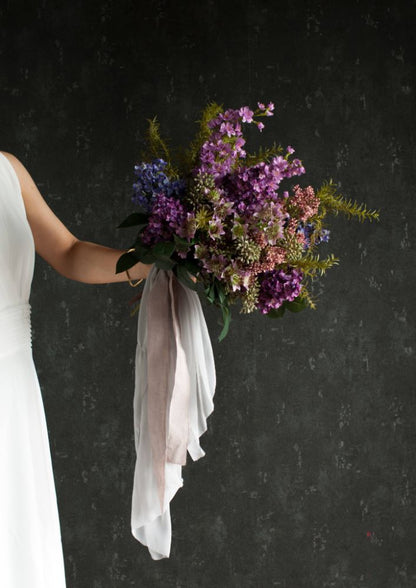 【造花】Urban-Rastic 赤紫のライラックブーケ 【結婚式 フラワー 造花 ブーケ ブートニア】