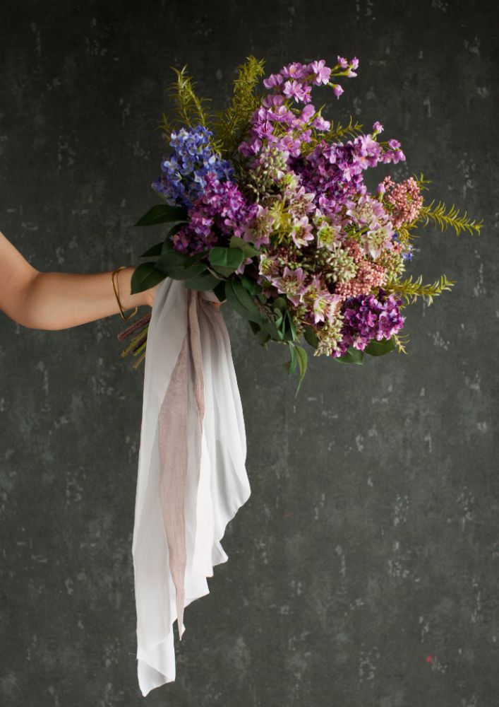 【造花】Urban-Rastic 赤紫のライラックブーケ 【結婚式 フラワー 造花 ブーケ ブートニア】