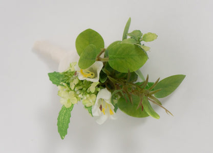 【造花】グリーン使いがおしゃれ 瑞々しいナチュラルなブーケ 【結婚式 フラワー 造花 ブーケ ブートニア】