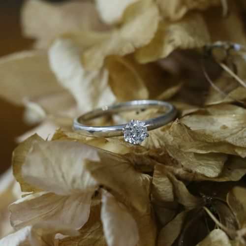 Classic Engagement Ring　【結婚式　指輪　エンゲージリング】