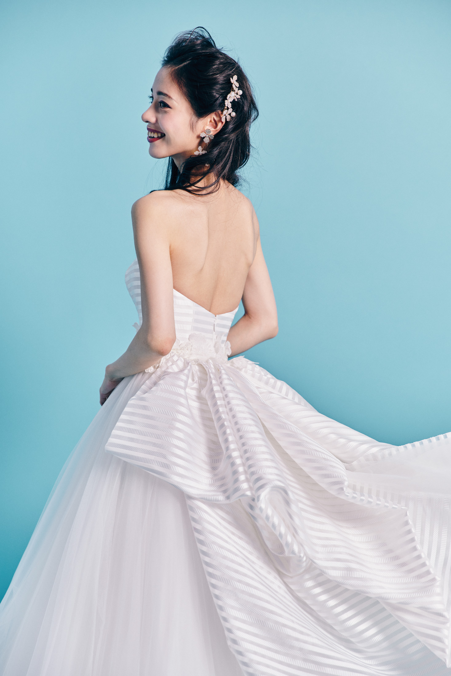 Chiara キアーラ【 ウエディングドレス レンタル】Aライン チュール シルクサテン ドレス