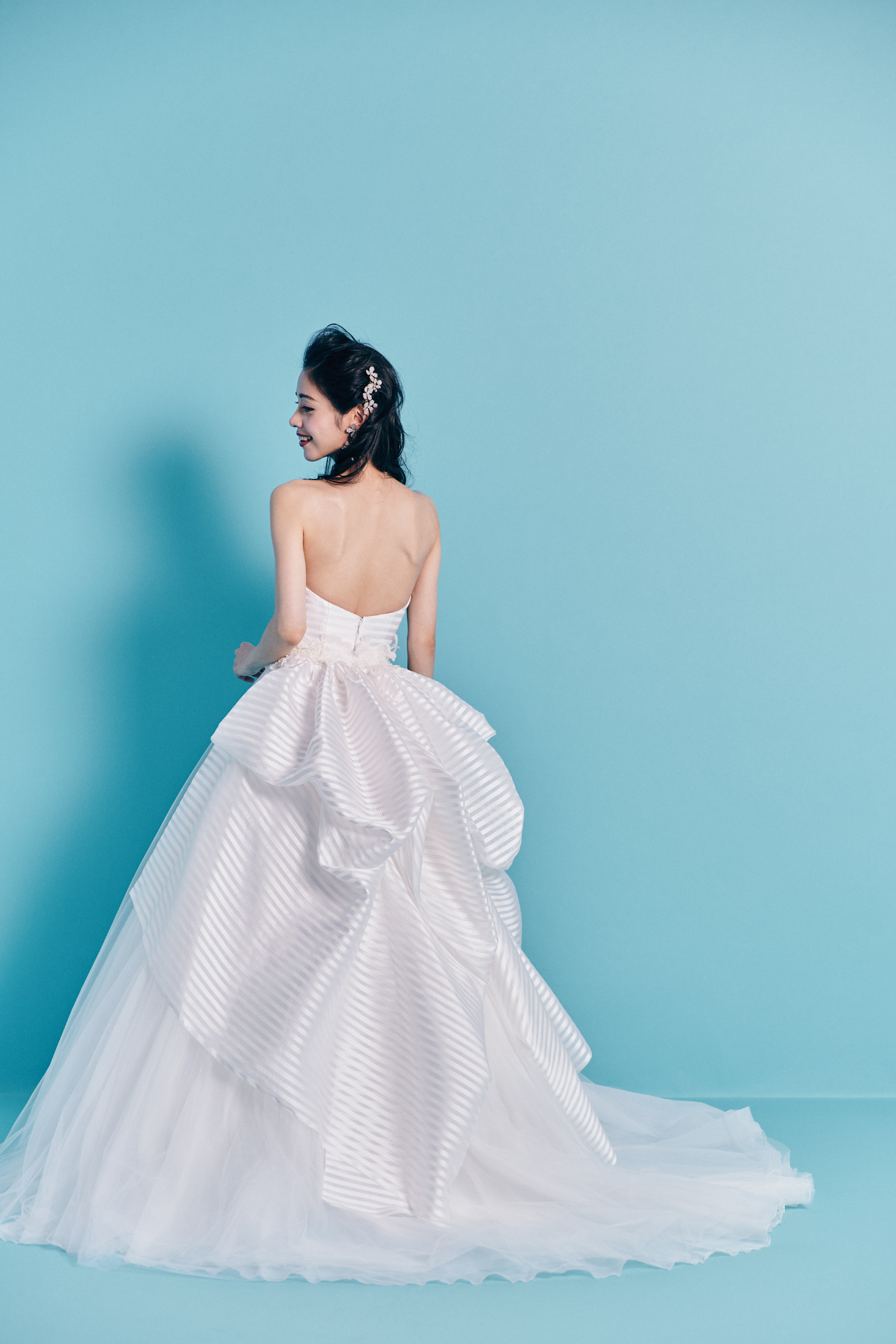 Chiara キアーラ【 ウエディングドレス レンタル】Aライン チュール シルクサテン ドレス