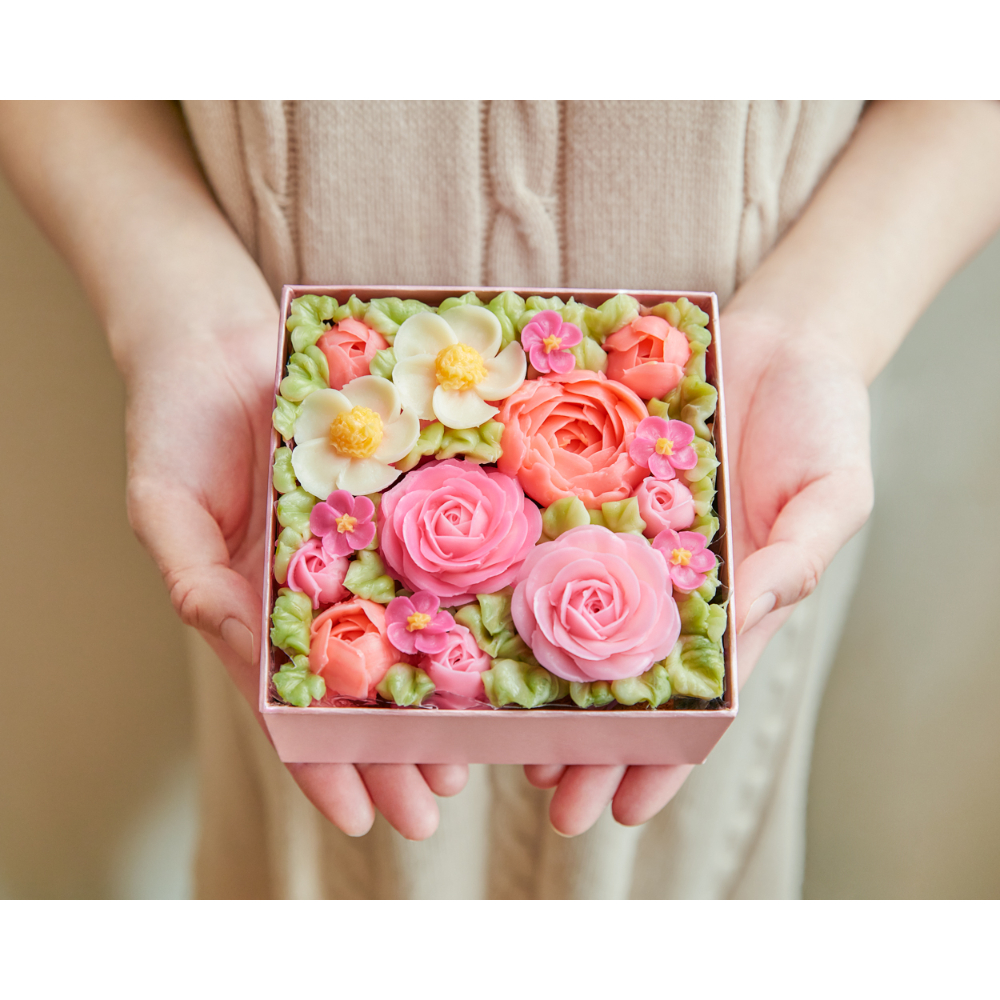 食べられるお花のボックスフラワーケーキ(Peach pink)