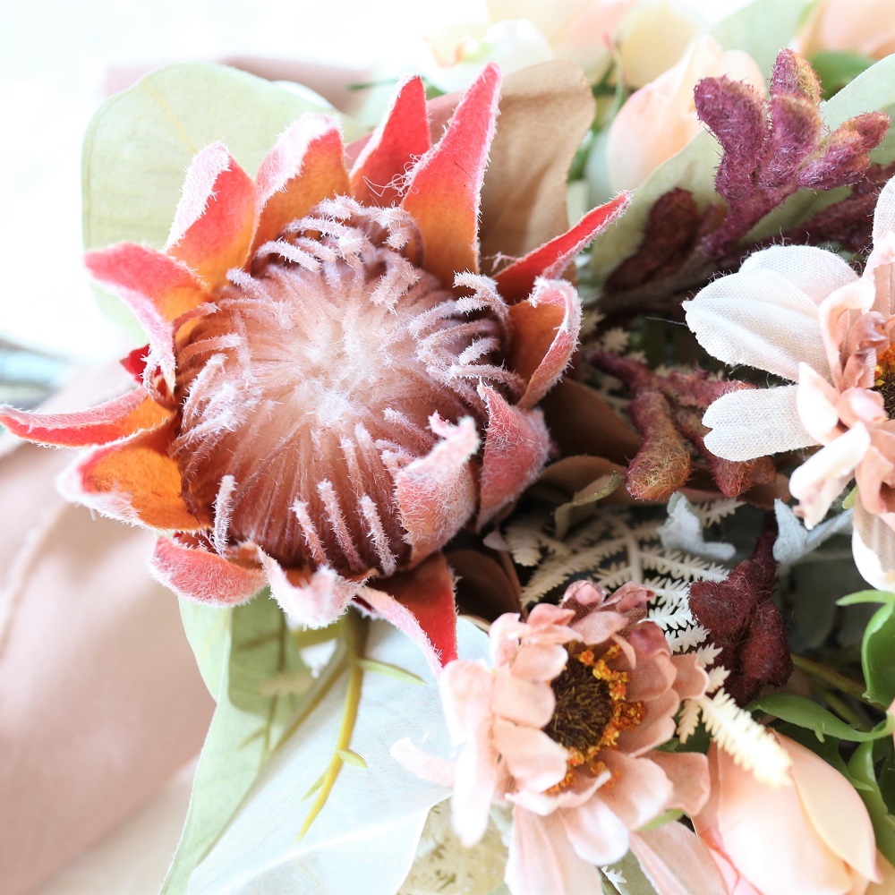 【造花】プロテアとローズのブーケ&ブートニアset　【結婚式　フラワー　造花　ブーケ　ブートニア】