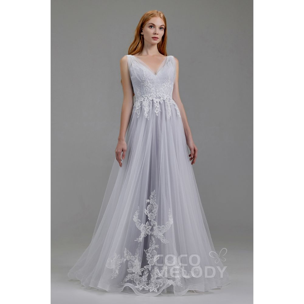 LD5845 ソフトチュール Vネック スレンダーライン ウェディングドレス 【ウェディングドレス オーダーメイド】 | ドレス