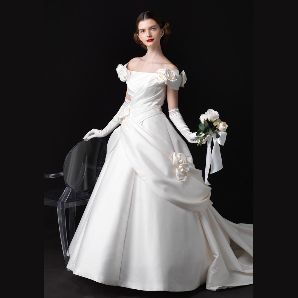 人気アイテム DRESS BLACK ウェディングドレス ホワイト 薔薇 バラ