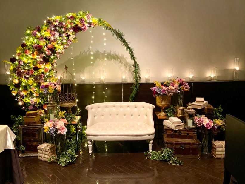 店舗の在庫 高砂装花 黄色 薔薇 水仙 結婚式 テーブル メイン装飾 金運 