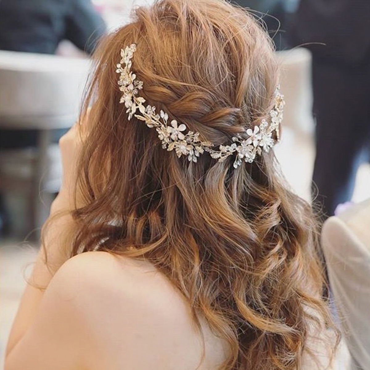 代引可】 n ウェディングボンネヘアアクセサリーブライダル髪飾りゴールドヘッドドレス結婚式