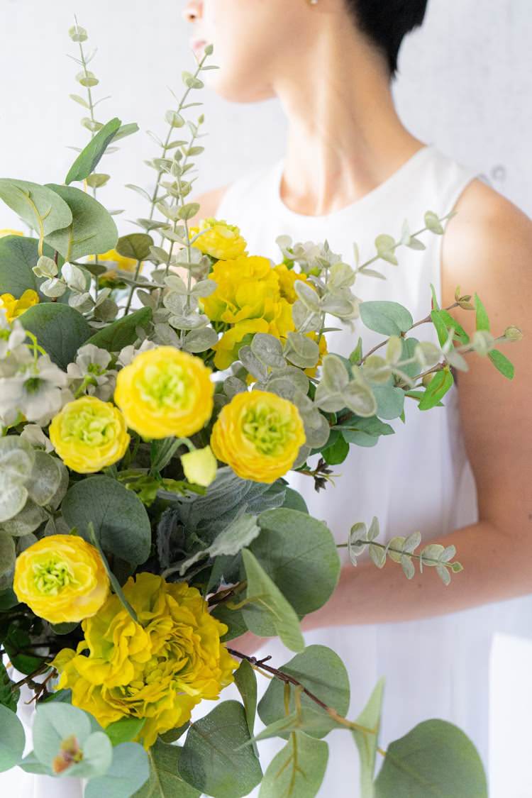 造花】ふんわりラナンキュラスの笑顔輝くイエローブーケ 結婚式 